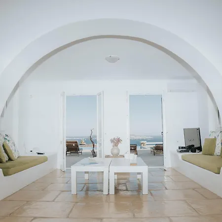 Andromeda Private Infinity Pool Villa *